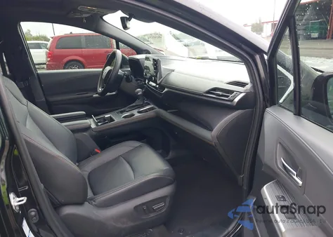 2022 Toyota Sienna Xle Woodland Edition z USA, uszkodzony, nr VIN 5TDASKFC2NS049068